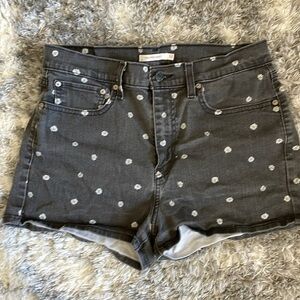 Levi Daisy Denim Shorts
